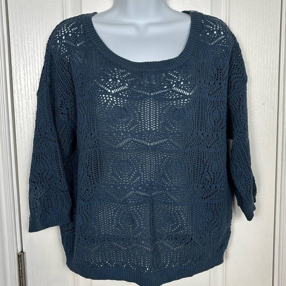 Pink Rose Women's Blue Boxy 3/4 Sleeve Crochet Knit Round Neck Sweater Size L